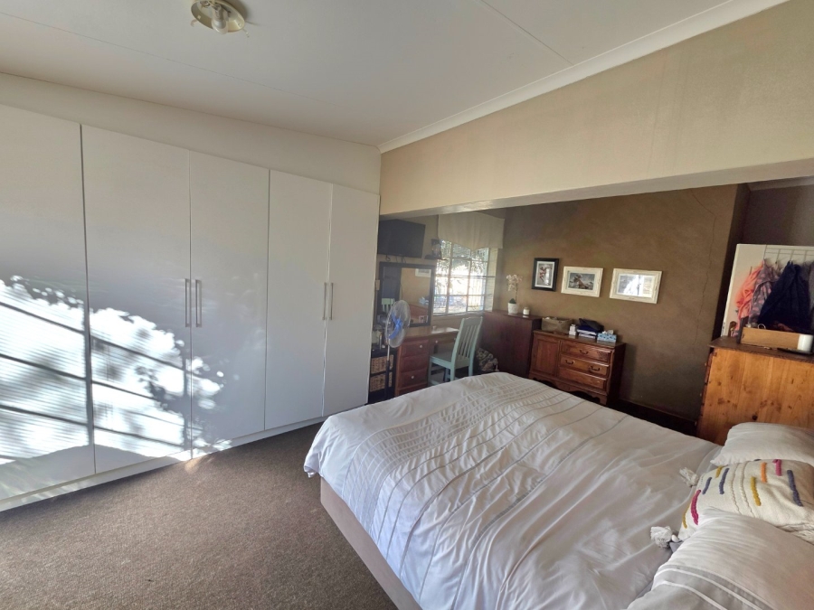 5 Bedroom Property for Sale in Jordania Free State